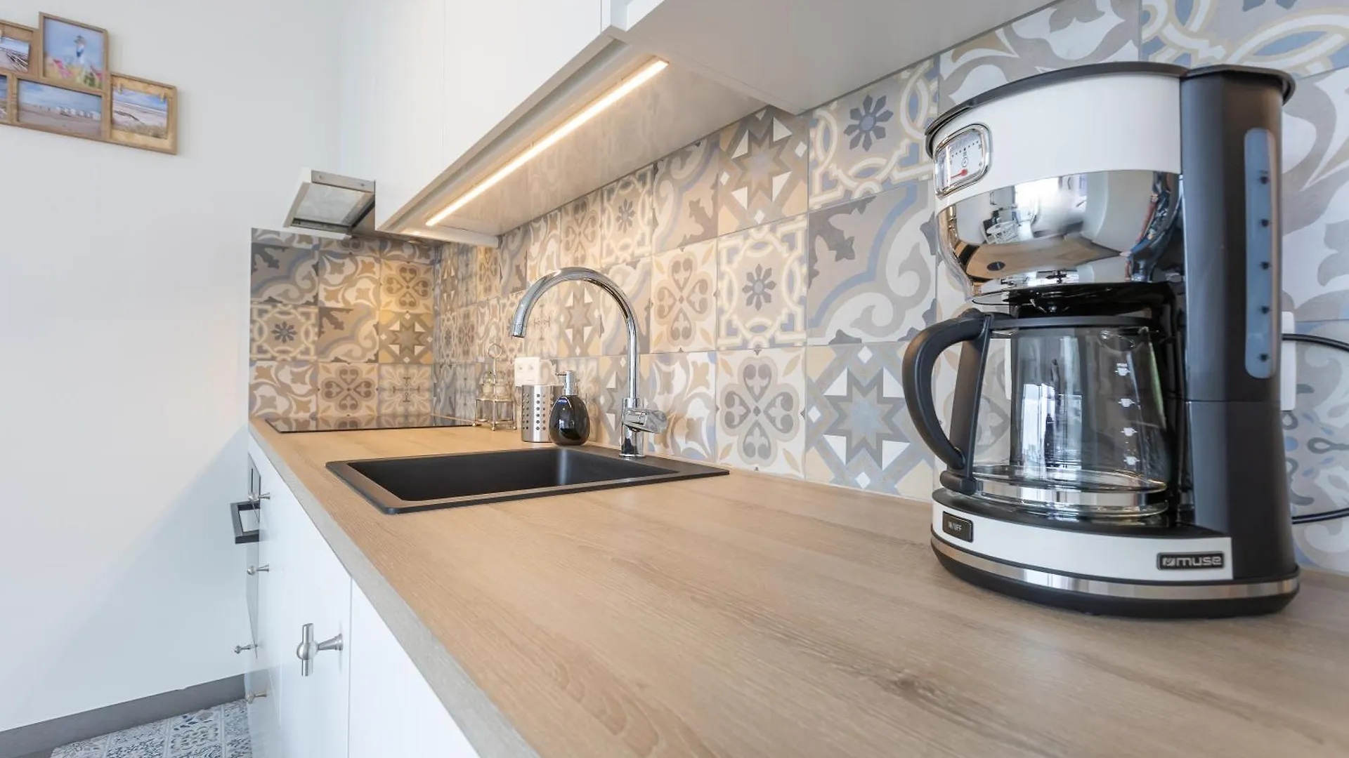 Luxe Studio Athena Vlakbij Het Strand Van Oostende 0*, Ostend